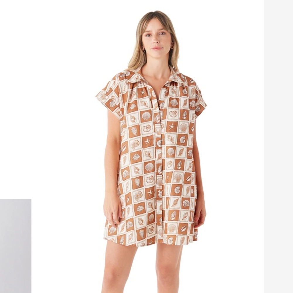 Crosby by mollie Burch Jennings Button-Up Dress in patchwork 🐚 shells side